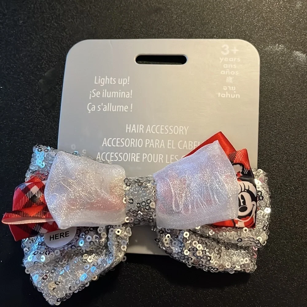 NWT Disney Minnie Mouse light up hair clip /bow